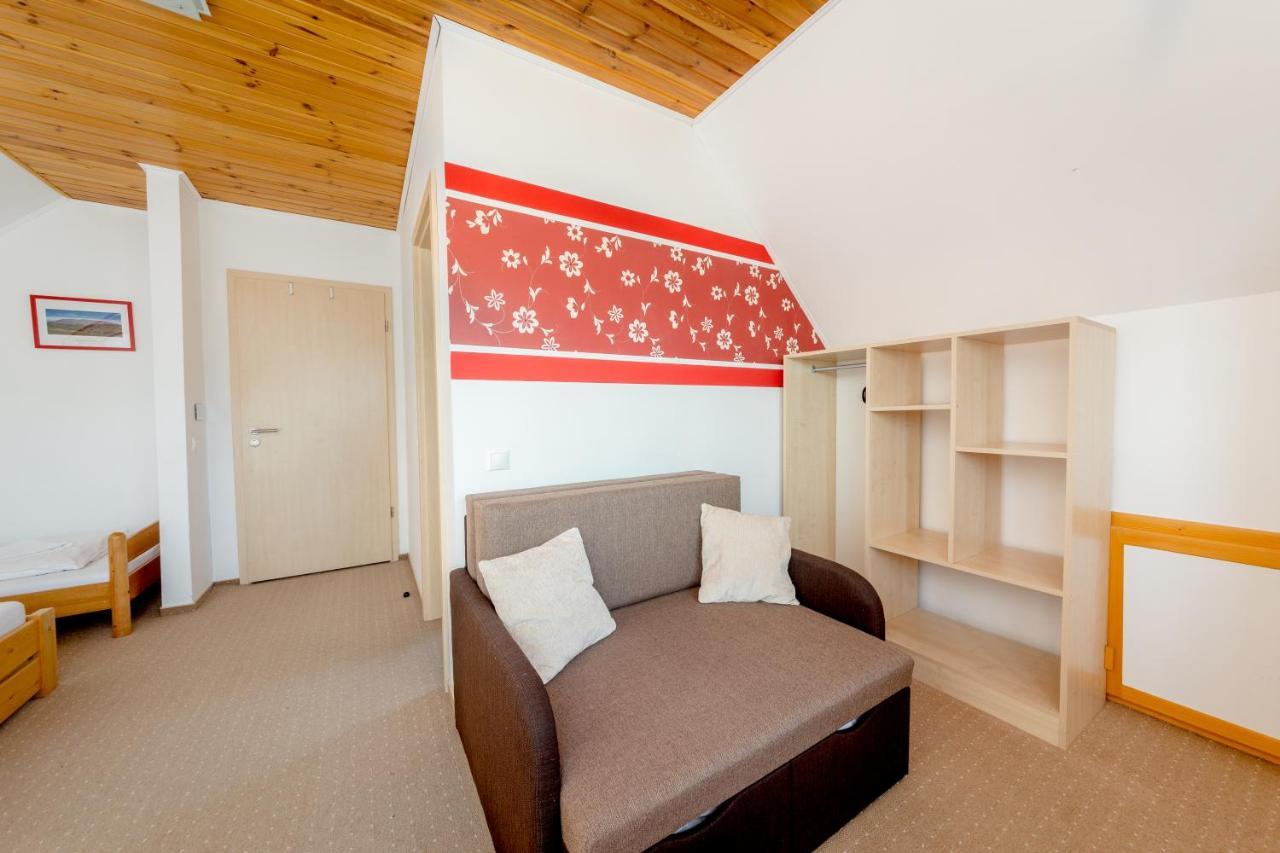 Rozmaring Vendeghaz Hotel Zengővárkony Екстериор снимка