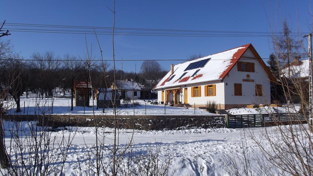 Rozmaring Vendeghaz Hotel Zengővárkony Екстериор снимка