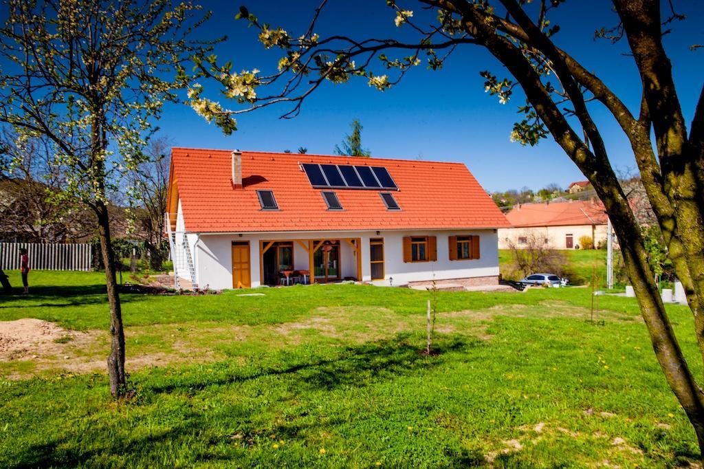 Rozmaring Vendeghaz Hotel Zengővárkony Екстериор снимка