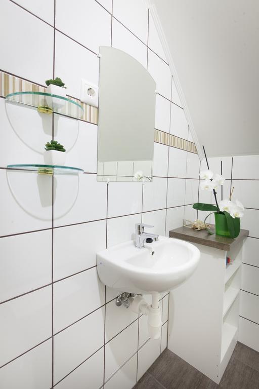 Rozmaring Vendeghaz Hotel Zengővárkony Стая снимка